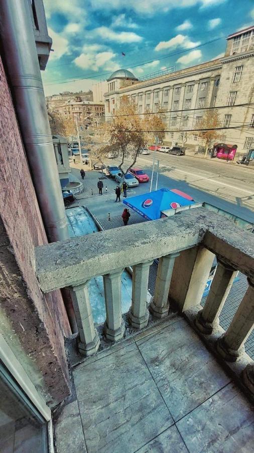 Шикарная Однушка На Абовяна Jereván Kültér fotó